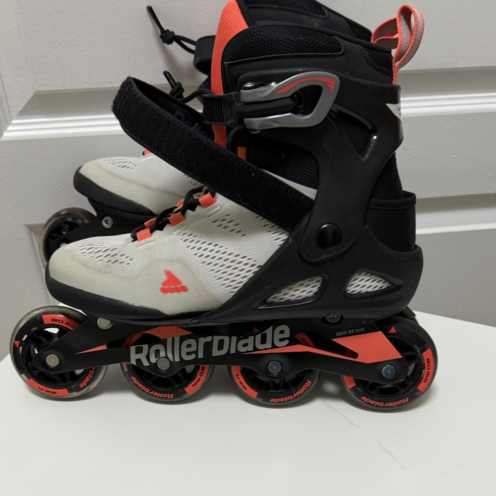 Rollerblades macro blade 80 size 9 women’s